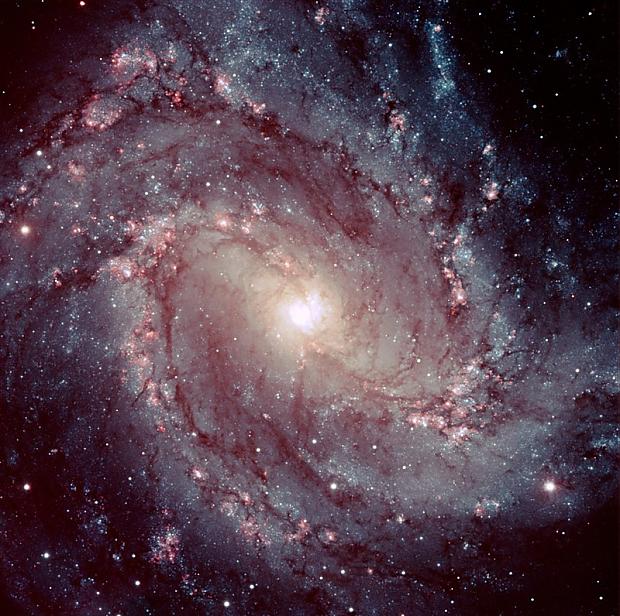 Spiral galaxy M83 Autors: dea bildes no kosmosa.