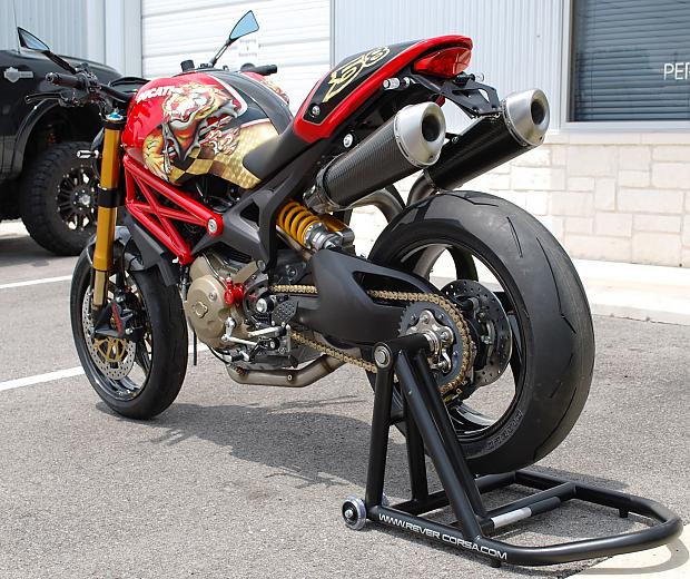  Autors: kartonz Christian Audigier Ducati Monster