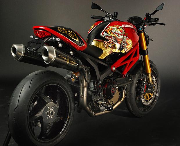  Autors: kartonz Christian Audigier Ducati Monster