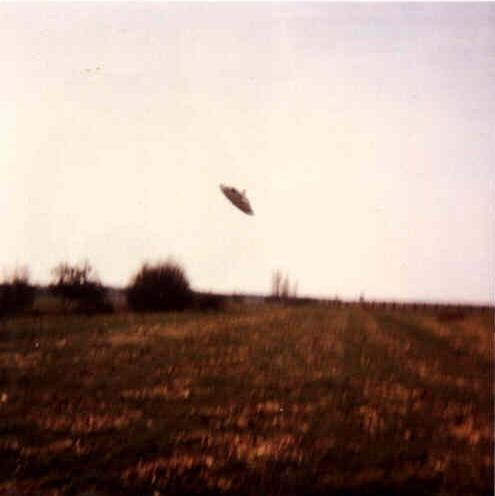  Autors: posts UFO Photographs 1910-2008