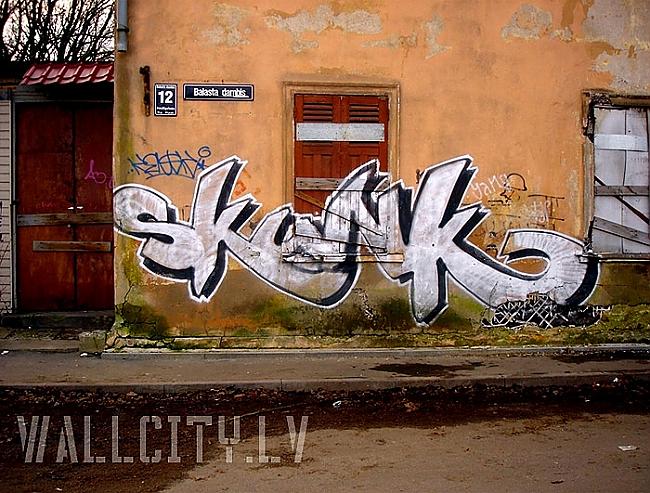  Autors: Fosilija Graffiti (32 Special)