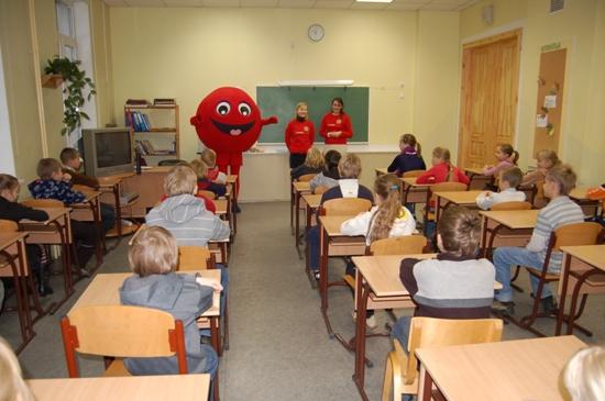 wwwizglabsimlv Autors: Izglabsim Valkā attīra divus dižakmeņus