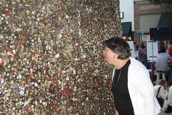  Autors: epg bubble gum alley