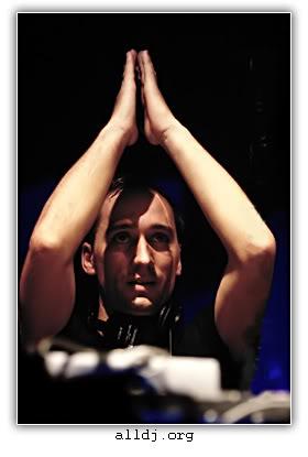  Autors: Kiky Paul van Dyk