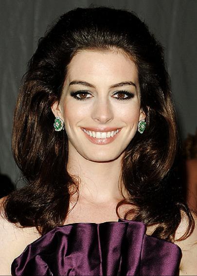 Anne Hathaway went retro at... Autors: kerli121 The Most Shocking Looks of 2009