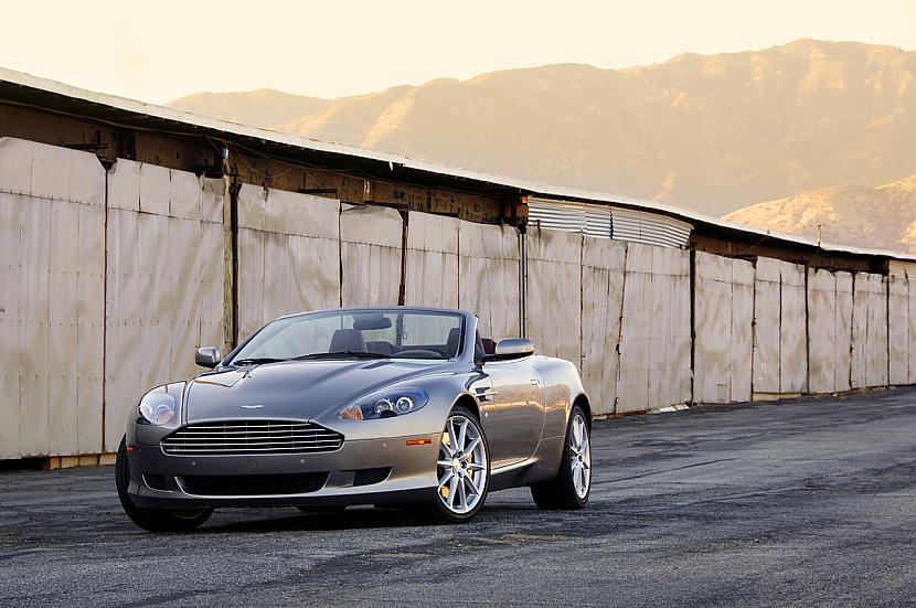 2009 Aston Martin DB9 Volante Autors: bizonis1 Autoblog's Top 100 Photographs of 2009