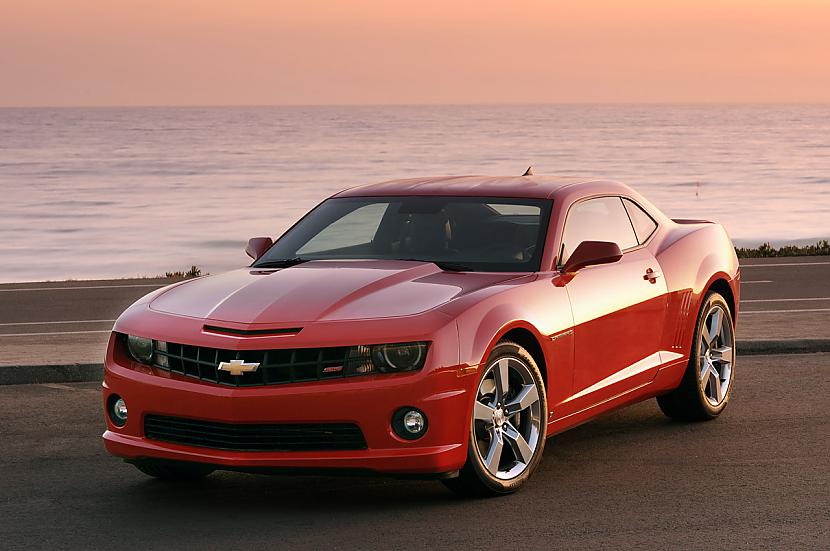 2010 Chevrolet Camaro SS Autors: bizonis1 Autoblog's Top 100 Photographs of 2009