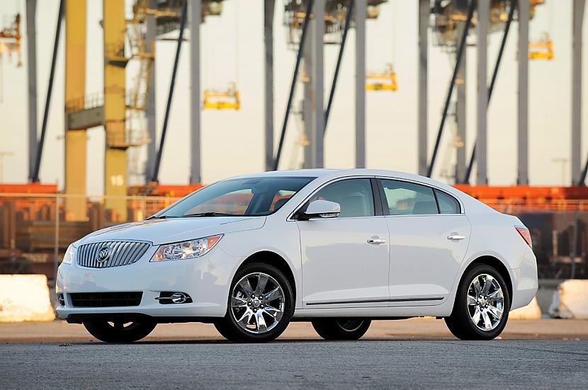 2010 Buick LaCrosse Autors: bizonis1 Autoblog's Top 100 Photographs of 2009