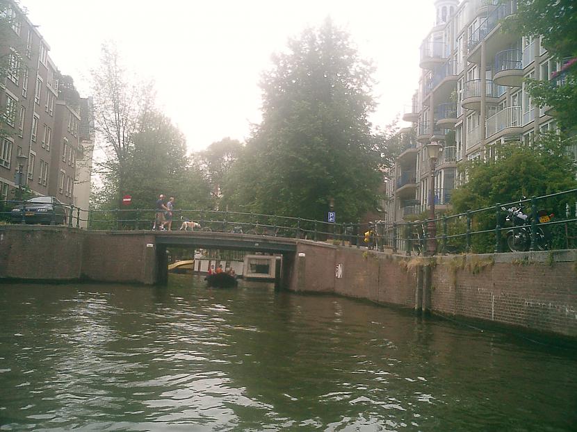  Autors: simbat00111 Amsterdamas kanaali un kas vel =]