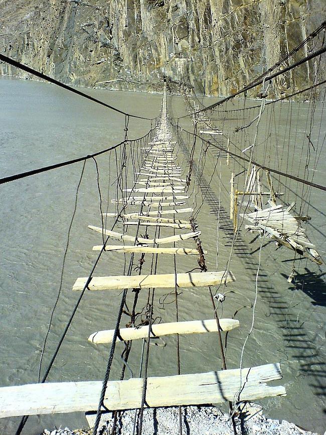  Autors: Fosilija Bīstamākie tilti pasaulē
