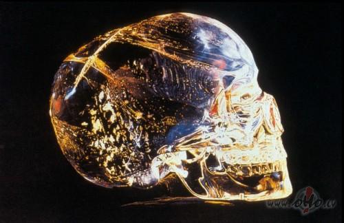 Noslēpumainais kristāla... Autors: Fosilija Cik vecs ir kristāla galvaskauss?