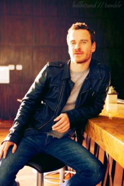  Autors: elizabeth22 Michael Fassbender