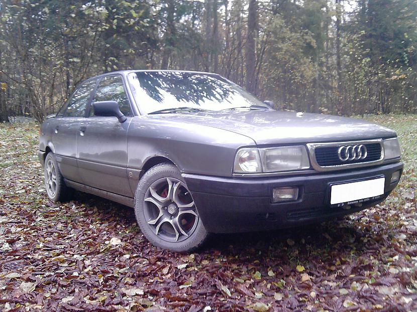 šāds nu tas auto izskatījās... Autors: Kubils Audi 80 b3