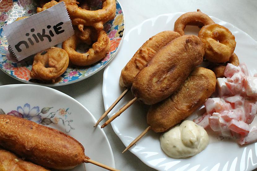 Labu apetīti  Autors: niikie Corn dogs + sīpoli mīklā.