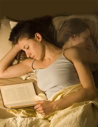 eradums nr2 lasīšana guļus... Autors: shausminas 7 kaitīgi ieradumi, kas maitā sievietes skaistumu