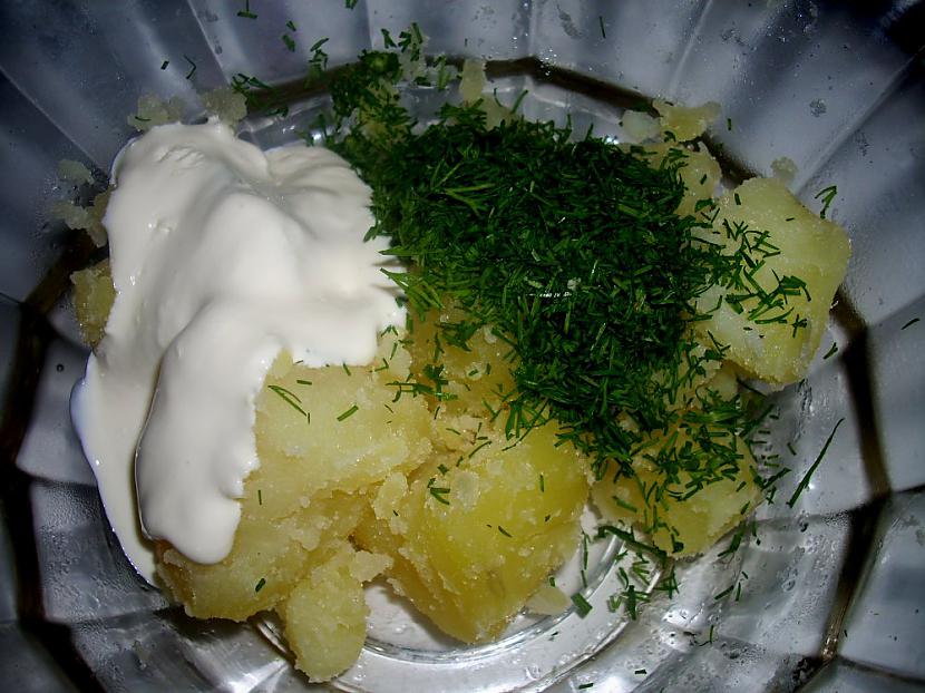 Kad kartupeļi izvārījušies... Autors: Fosilija Gulaša Zupa. (nejaukt ar GULĀŠ ungāru sarkano zupu)