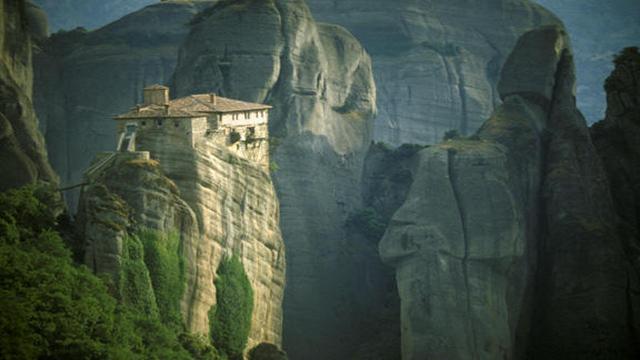 Sireālo Meteora klosteri... Autors: Mūsdienu domātājs Apskaties, kā izskatās pasaulē visnedrošākās vietas