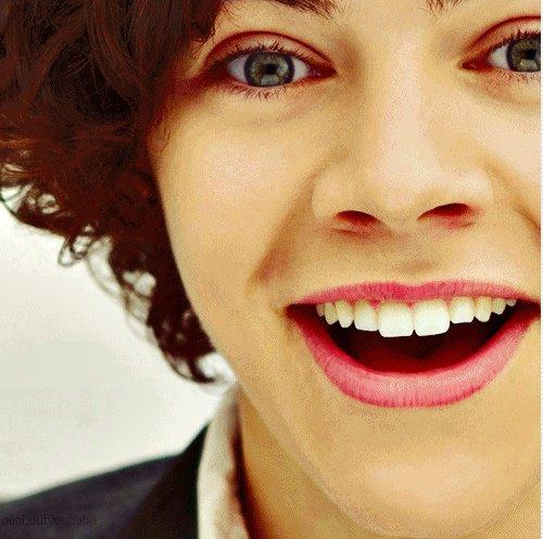  Autors: Luv1DHarry Harry Styles!!!