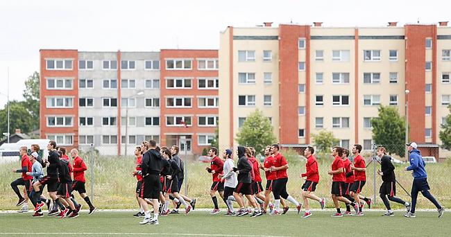  Autors: Hokeja Blogs Dinamo uzsāk treniņnometni Valmierā (Foto)