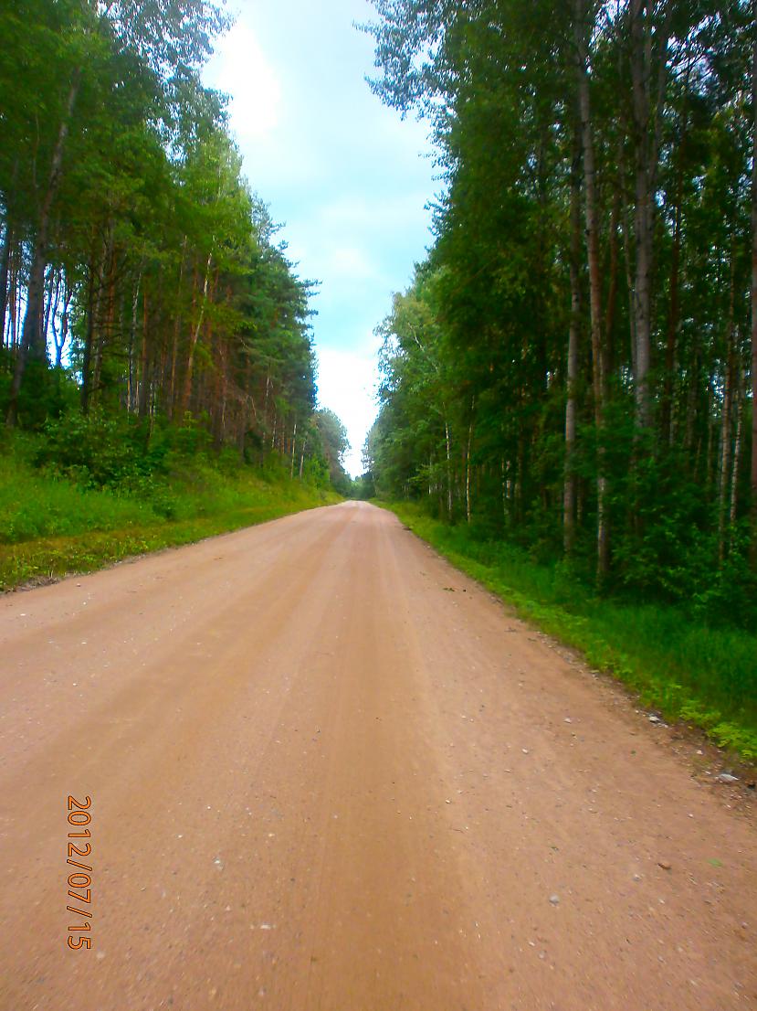 Labs ceļscaron skaista vide no... Autors: BoyMan Kad mājās apnīk sēdēt...70km!