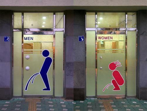  Autors: La Cosa Dīvainās tualetes zīmes...