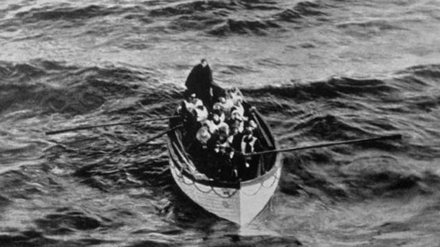 Titānika katastrofa 1912 gadā... Autors: Mūsdienu domātājs Neaizmirstamākās fotogrāfijas no katastrofām! TOP25