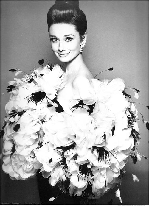 I never think of myself as an... Autors: serenasmiles Audrey Hepburn bildēs un citātos.