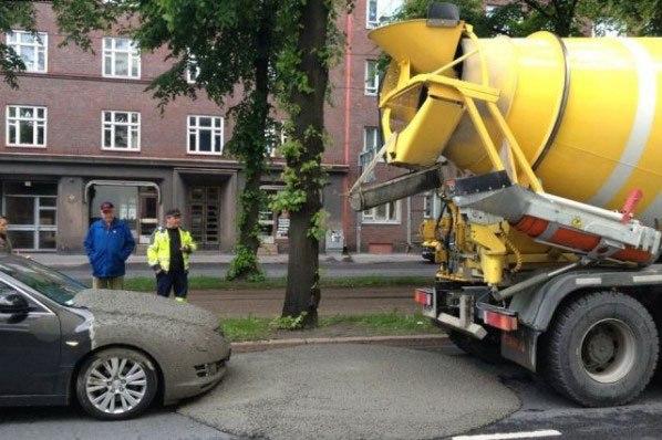  Autors: BrĀLis scorpion1 Smieklīgu un vnk labu bilžu paka :)