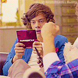 Kad tu zaudē kādā spēlē savam... Autors: iloveharrystyles One Direction gifi ikdienā 3