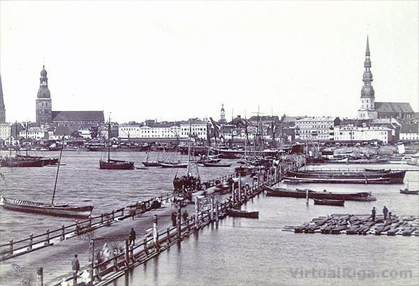 Scaronis ir pirmais tilts pār... Autors: PallMall Vēsture par Rīgas tiltiem