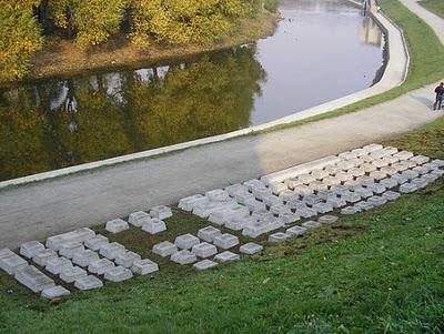  Autors: BrĀLis scorpion1 Izgatavota tastatūra no betona