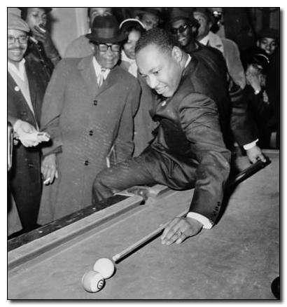 10 Dr Martin Luther King Jr... Autors: Dročislavs 10 fotogrāfijas, kas sagraus tavu skatījumu uz slavenībām.