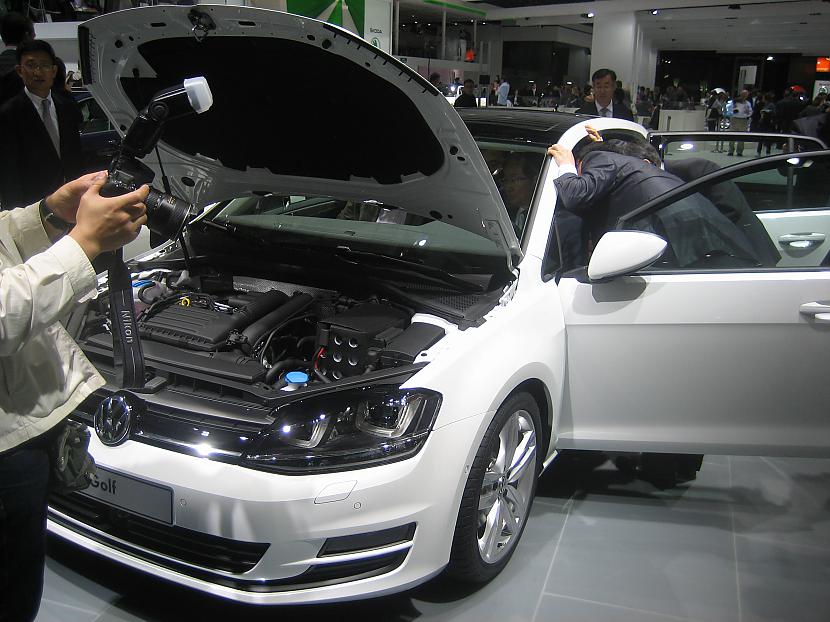  Autors: autodromslv Ilgi gaidītais VW Golf VII Parīzes izstādē