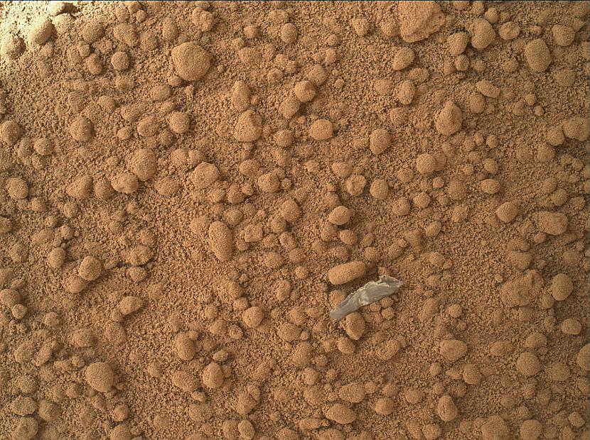 attēlu var palielinātBrīdī kad... Autors: Arizon Uz Marsa atrasts polietilēna gabals!