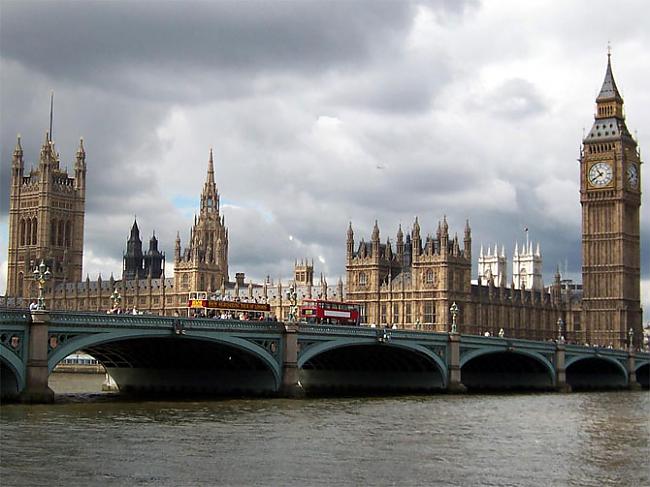 Westminster Bridge Anglija... Autors: Chubijs Populārākie tilti pasaulē.