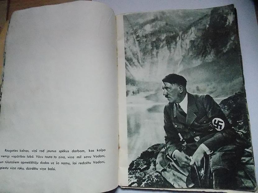  Autors: Cuukis Grāmatiņa par Hitleru