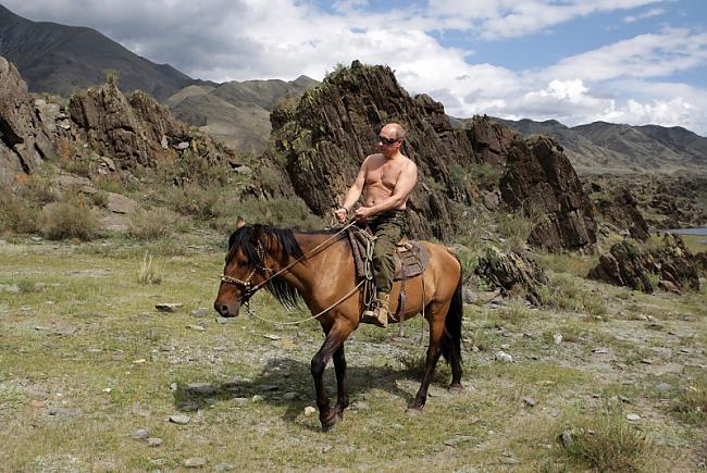 Vladimirs Putins  Krievijas... Autors: R1DZ1N1EKS 13 pasaules bīstamākie cilvēki.