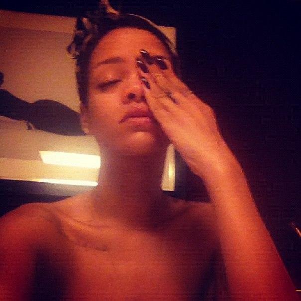  Autors: Maryllin Rihanna*