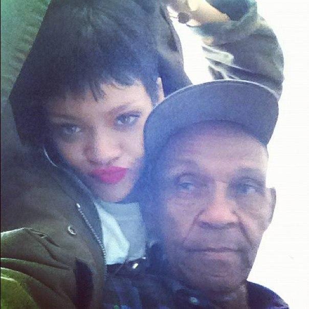  Autors: Maryllin Rihanna*