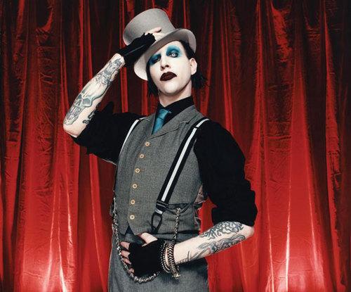  Autors: Hueco Mundo Marilyn Manson.