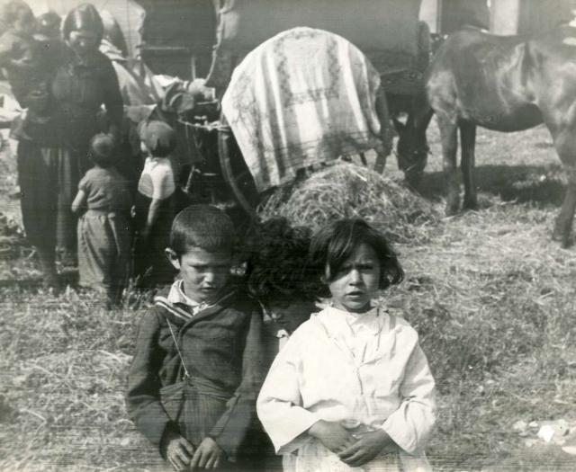 Bērni no tabora 1941 Autors: anney Čigāni Eiropā