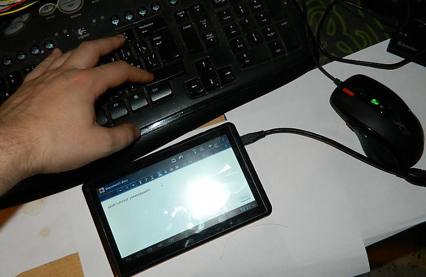 Pievienojam klaviatūru un... Autors: Werkis2 Noderīgs kabelītis Android ierīcēm