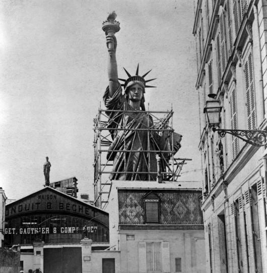 1877 gads Brīvības statuja vēl... Autors: Moonwalker 30 pārsteidzoši foto no pagātnes 2