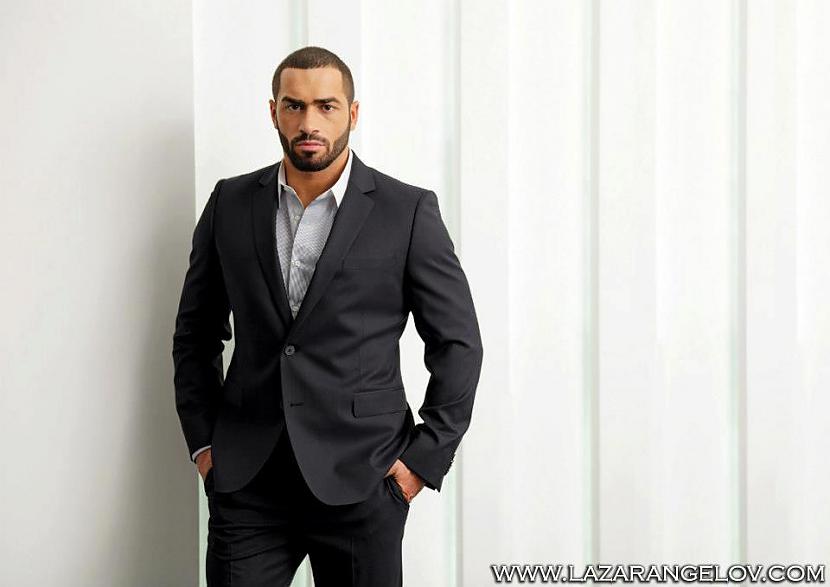 Piedalās arī par modeli... Autors: Azizi Lazar Angelov