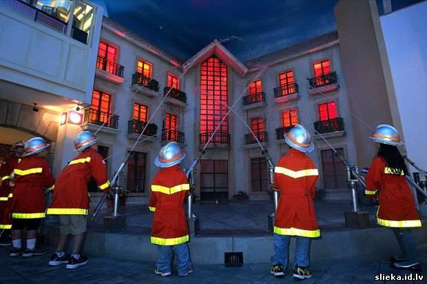 Pilsētiņa ir arī sava... Autors: HateGuests Radīta bērnu pilsētiņa - KidZania.