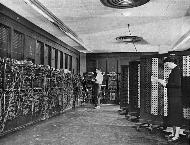Pirmais dators 1946Pirmais... Autors: KaifLaifers '40. gadu nozīmīgākie attēli