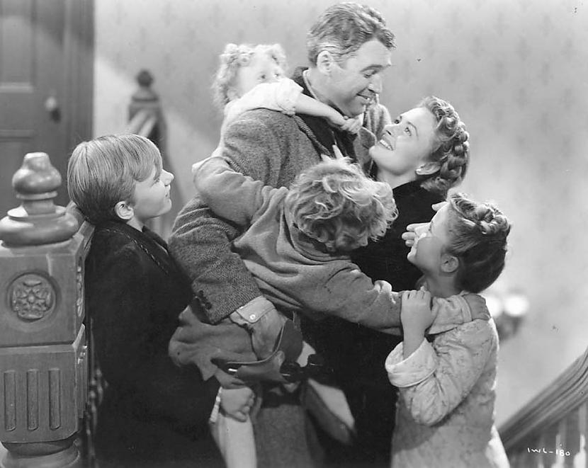 8 Its a Wonderful Life 1946 Autors: emilija12 Top 10 viskaislīgākās filmas!