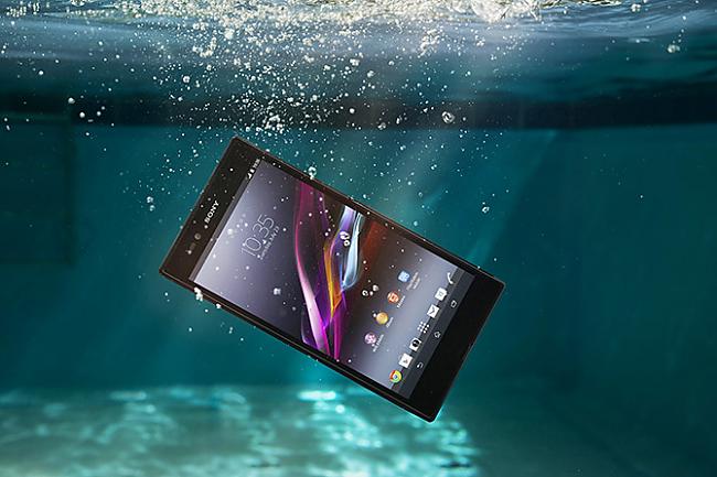 Ekrāns tam protams ir Full HD... Autors: Žagars Prezentē jaunu, peldošu planšettelefonu - Sony Xperia Z Ultr