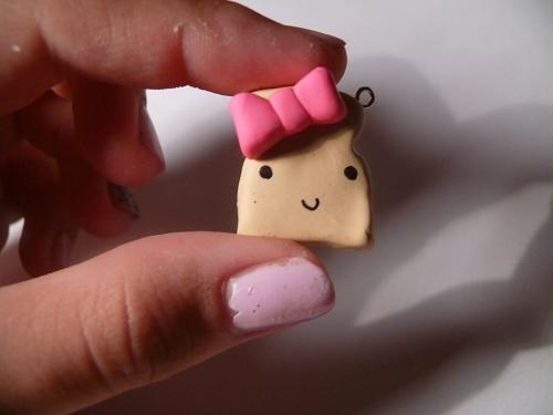 Tostermaize ar rozā bantīti  Autors: Anchaaa Polymer clay charms