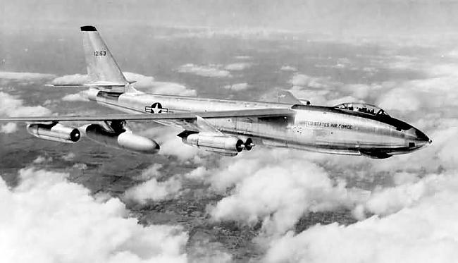 B47 Stratojet Autors: miccheck Spēcīgākie ieroči vēsturē